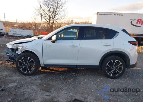 2022 Mazda Cx-5 2.5 S Premium z USA, uszkodzony, nr VIN JM3KFBDM5N0609695